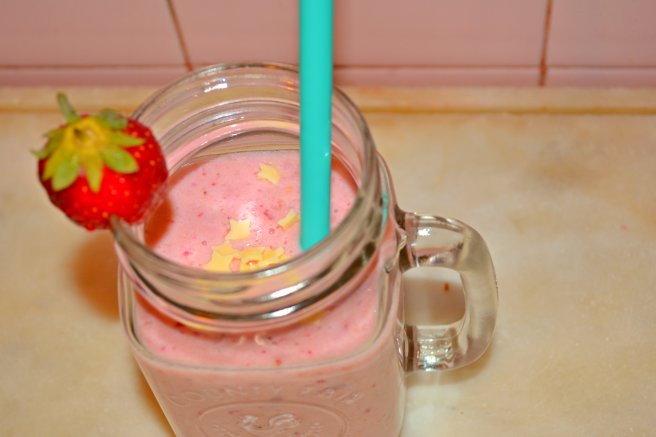 strawberry smoothie s for summer